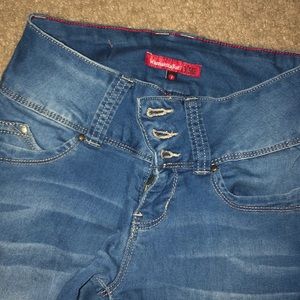 Wanna betta butt jeans.